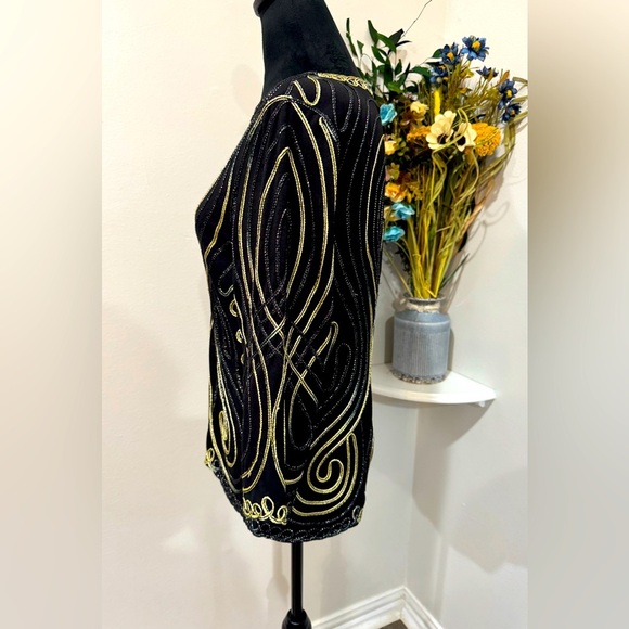 Christopher & Banks Black and Gold Embellished 3/4 Sleeve Blouse size Medium - Picture 2 of 7